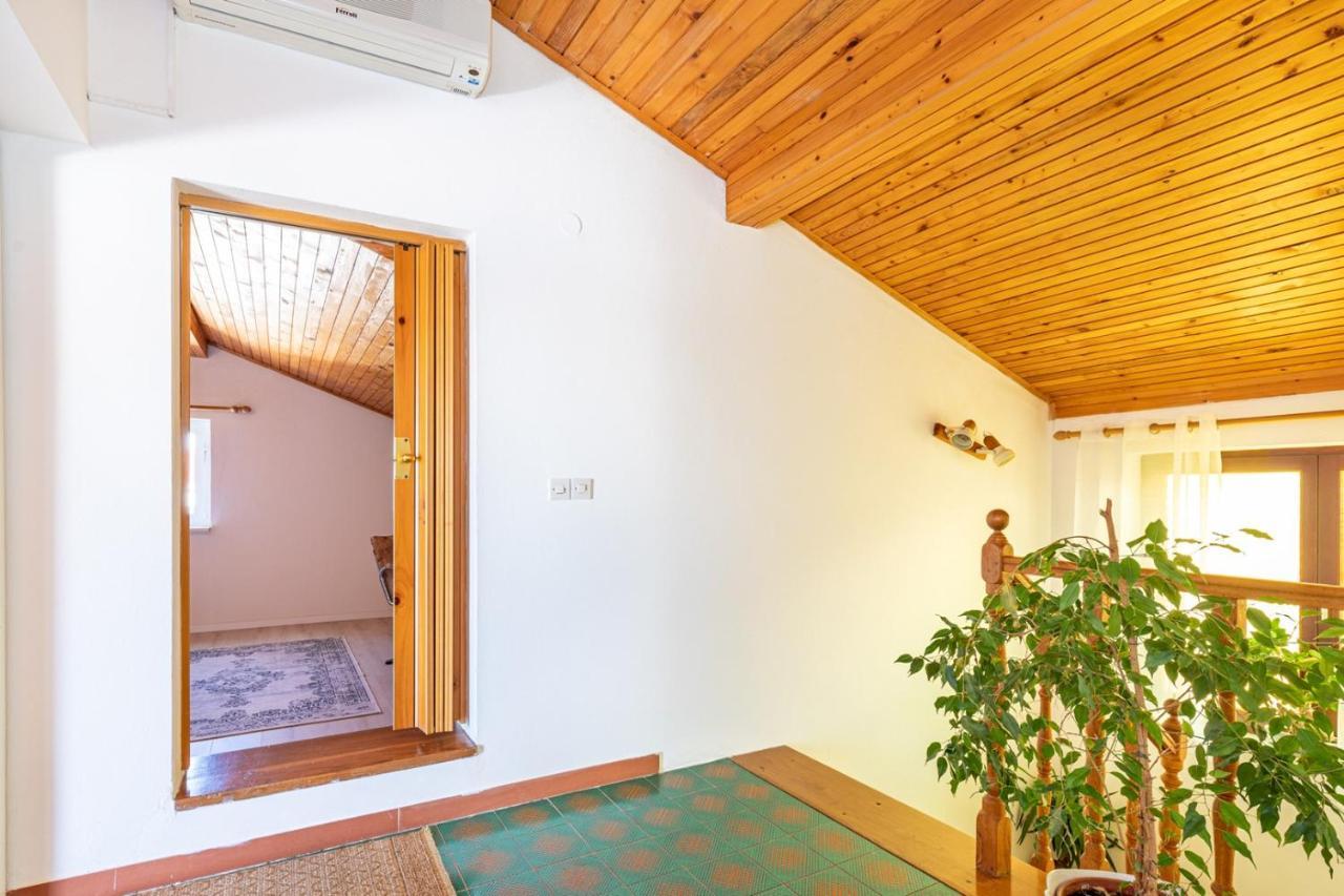 Apartments Ada Near The Sea Porec Exterior photo